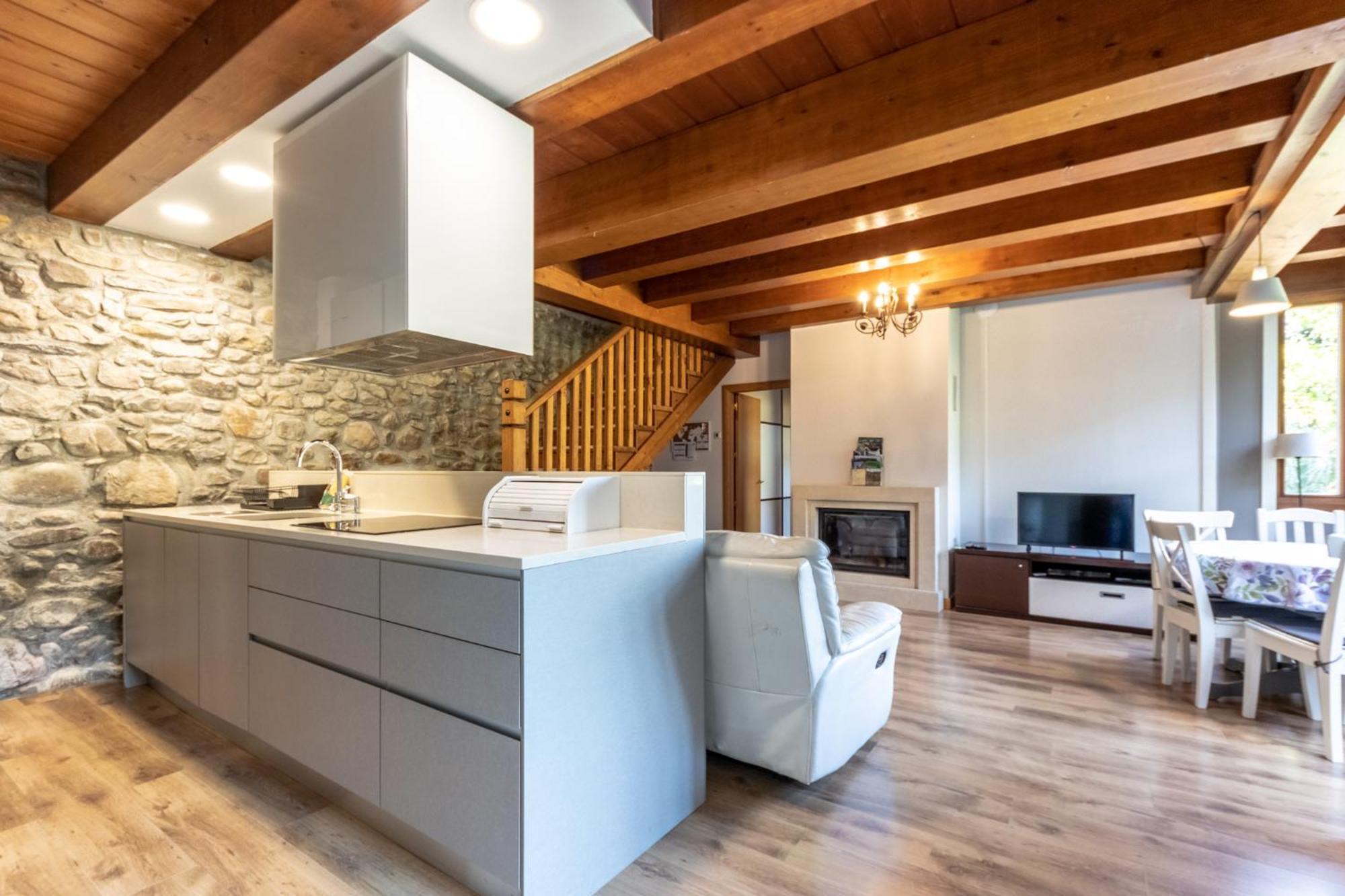 43A Nature With Parking By Aston Rentals Otanes Exterior photo